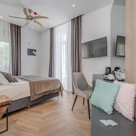 krevet i doručak Casa Costabella 4*